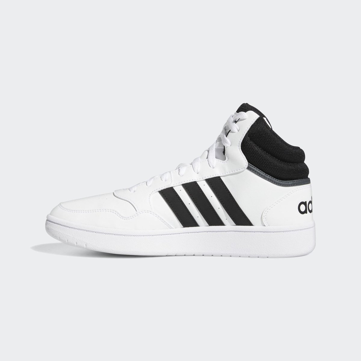 Chaussure Hoops 3.0 Mid Lifestyle Basketball Classic Vintage Chaussure Hoops 3.0 Mid Lifestyle Basketball Classic Vintage core black / core black / cloud white, ADIDAS SPORTSWEAR