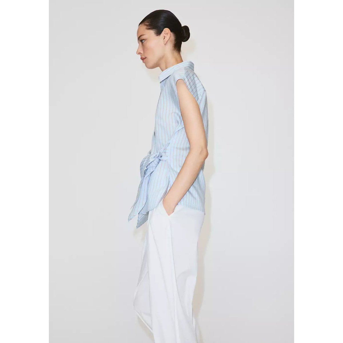 Chemise en lyocell à rayures détail nœud bleu ciel, MANGO