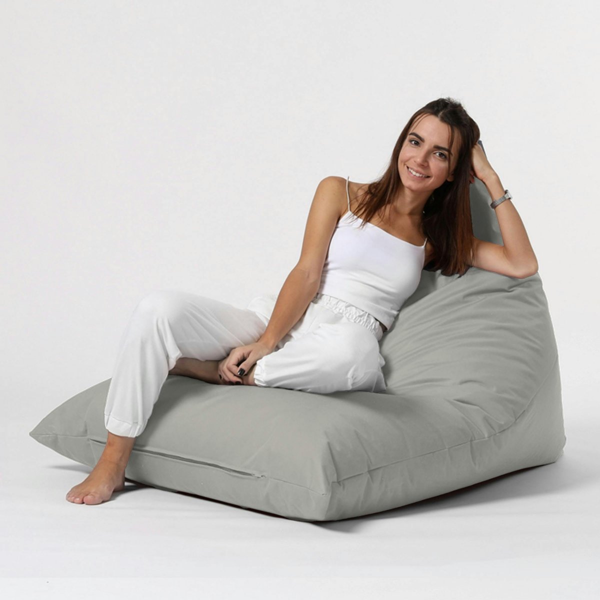 Pouf berlingot pour jardin et terrasse ARTA gris, PIER IMPORT