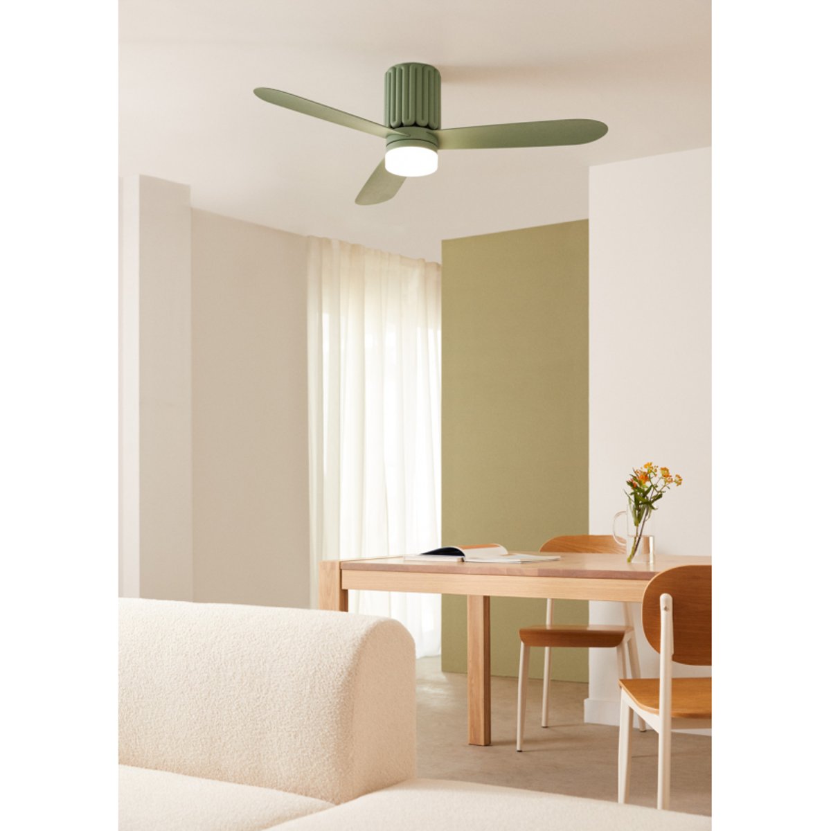 Ventilateur de plafond 40 W avec lumière et télécommande WIND CALM SCULPT sauge/sauge, CREATE