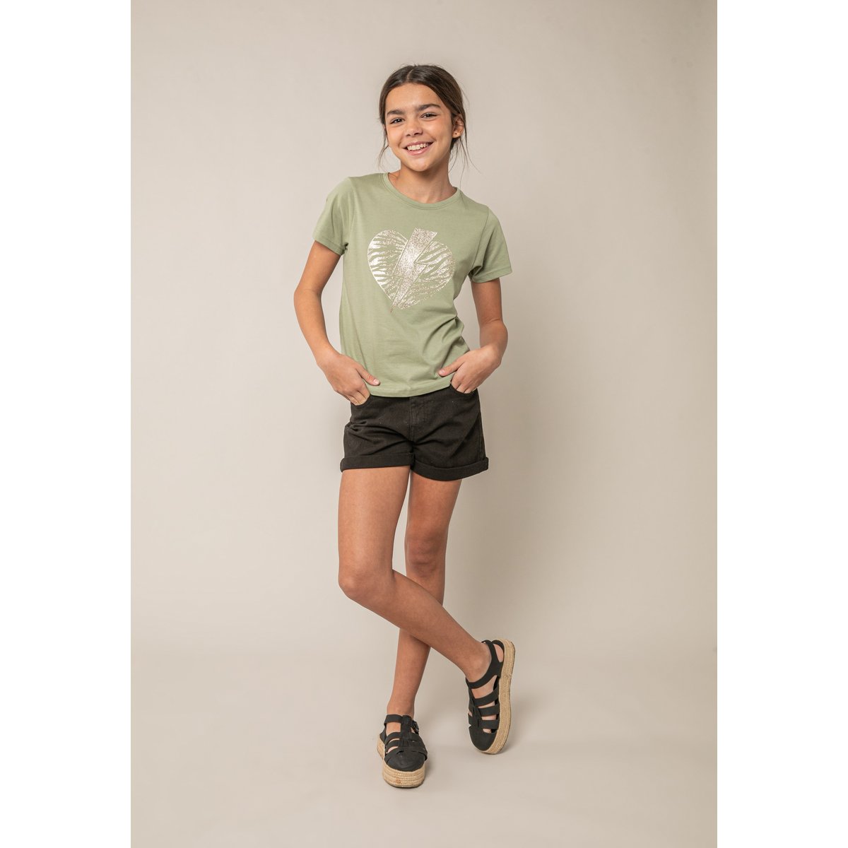 T-shirt fille en coton LOVERS tilleul, DEELUXE