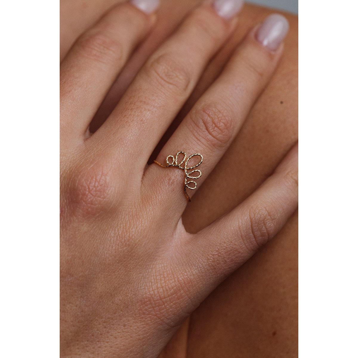 Bague Pétale Éclat or laminé, YAY PARIS