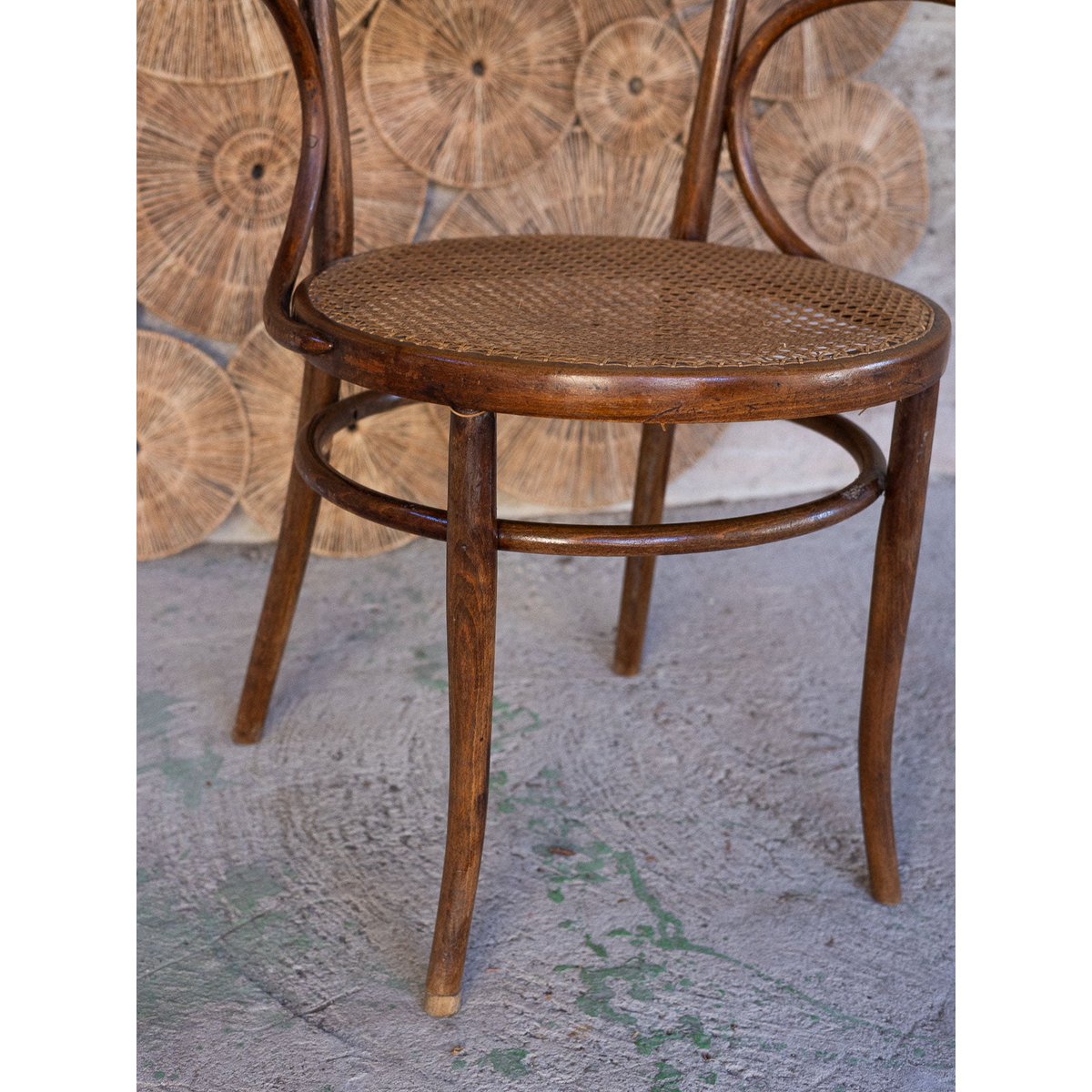Fauteuil administratif en bois Ernest N°1562 - Bon état bois foncé, DEBONGOUT