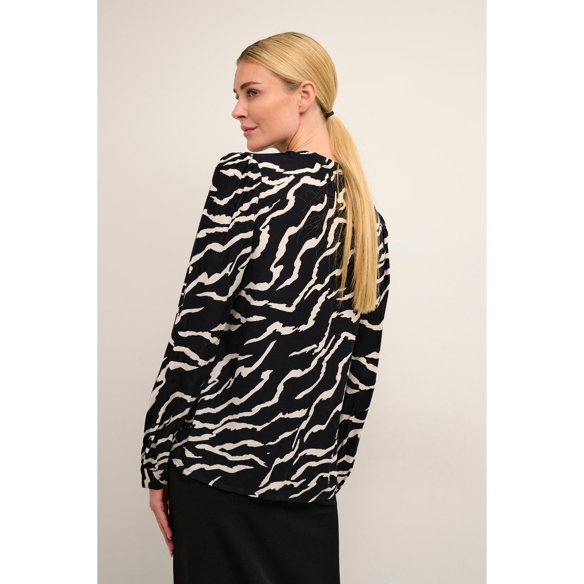 Blouse à manches longues noir blanc zebra animalier, KAFFE