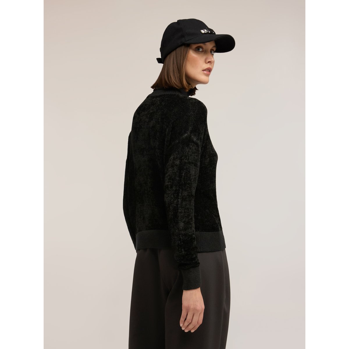 Pull col roulé en chenille noir, MOTIVI