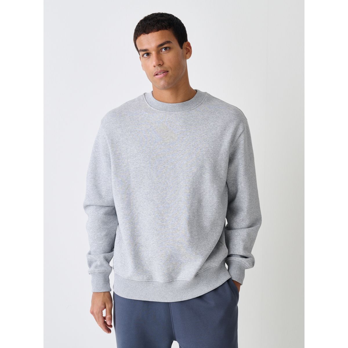 Sweat ras du cou épais en coton majoritaire gris, NEXT