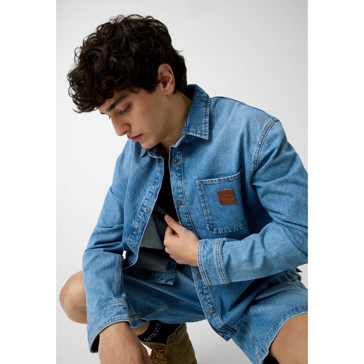 Chemise En Denim Surdimensionnée bleu clair, GUESS JEANS