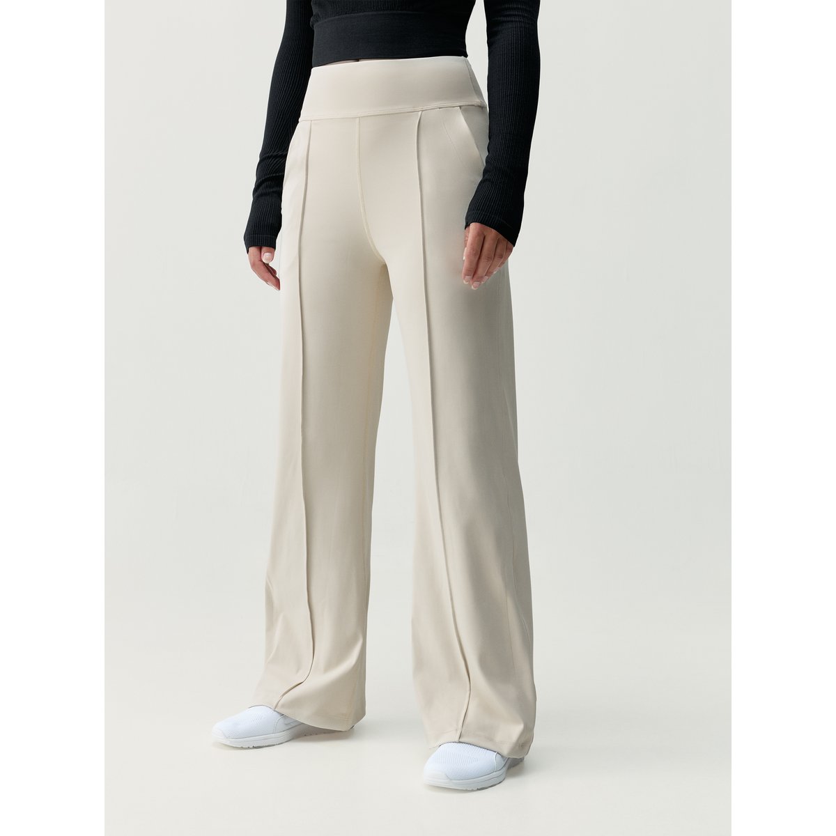 Pantalon de sport femme Lua Polo Jambe large avec poches blanc ivoire chaud, BORN