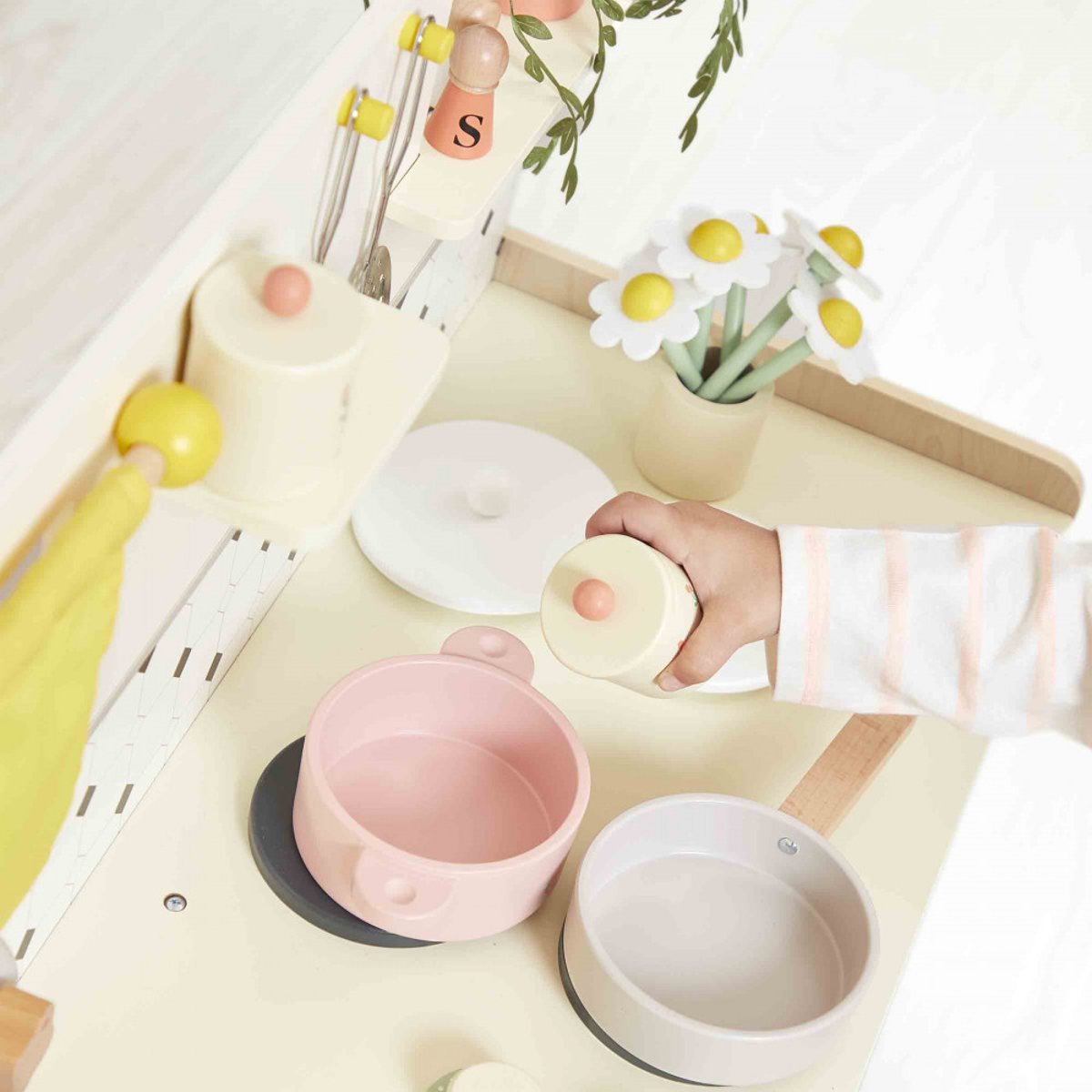Grande Cuisine Enfant En Bois Mamie Soleil multicolore, JANOD