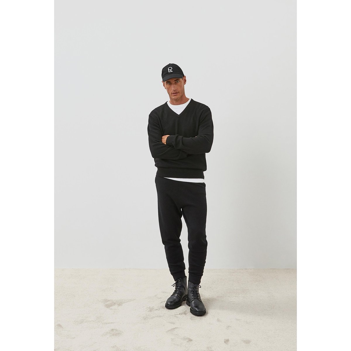 Pull homme col V cachemire noir, RODIER