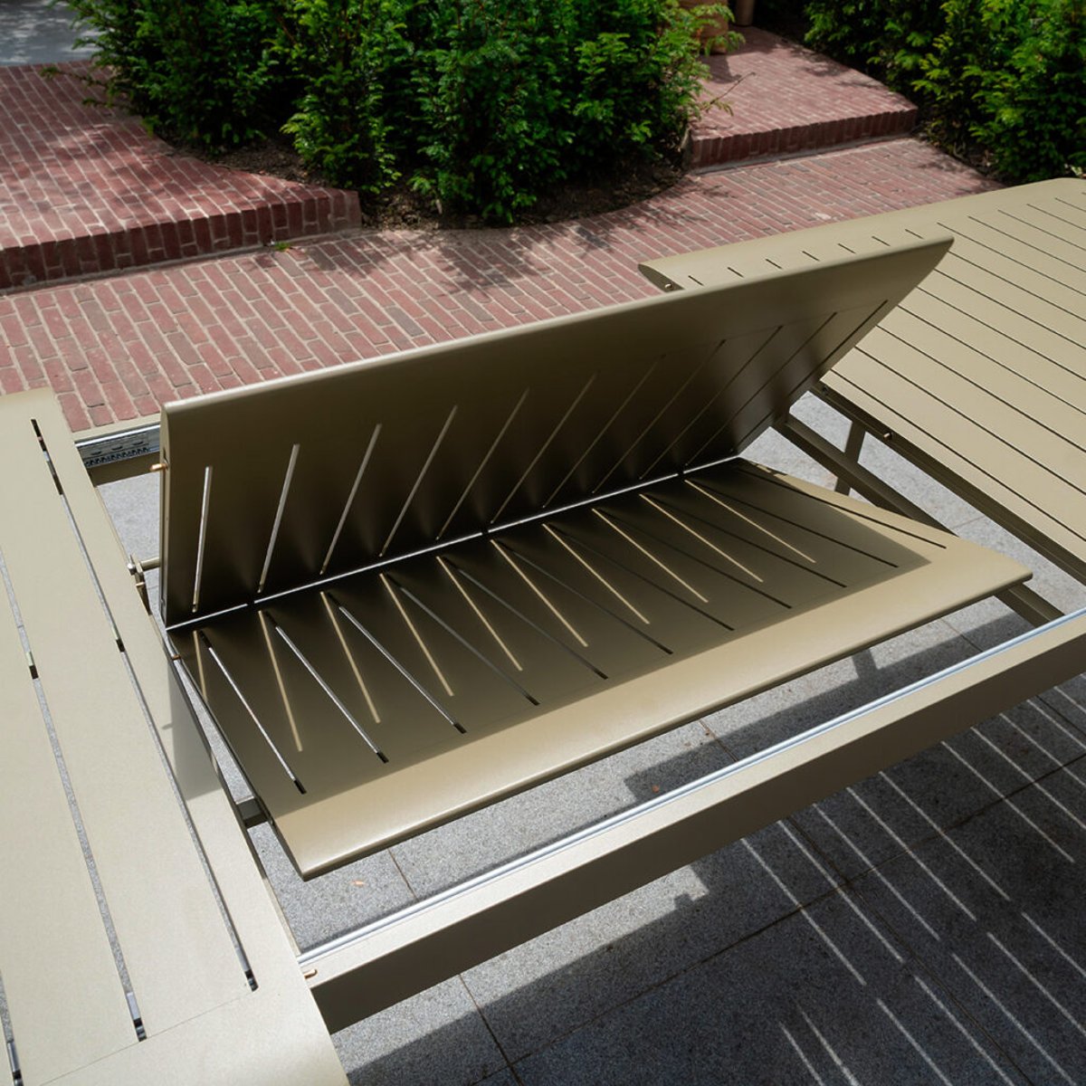 Table extensible de jardin 6/10p en aluminium Kaki clair HAVANA kaki clair, WILSA GARDEN