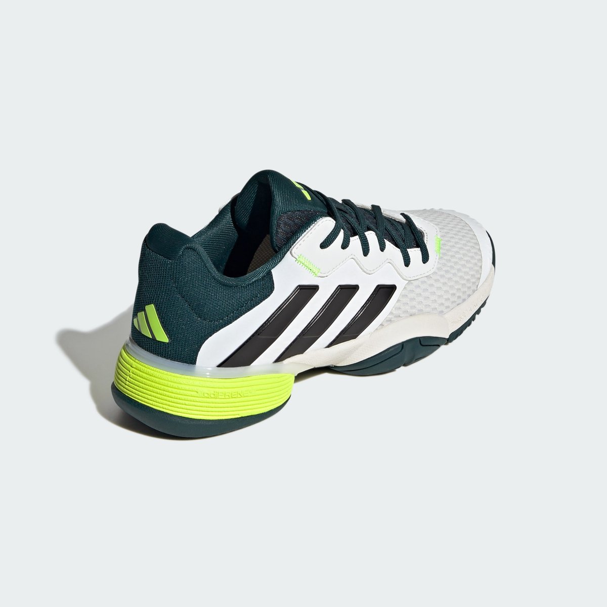 Chaussure De Tennis Barricade Enfants Chaussure De Tennis Barricade Enfants off white / core black / aurora ivy, adidas Performance