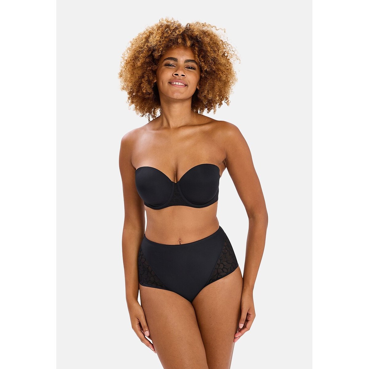 Soutien-gorge bandeau PERFECT CURVES noir, SANS COMPLEXE