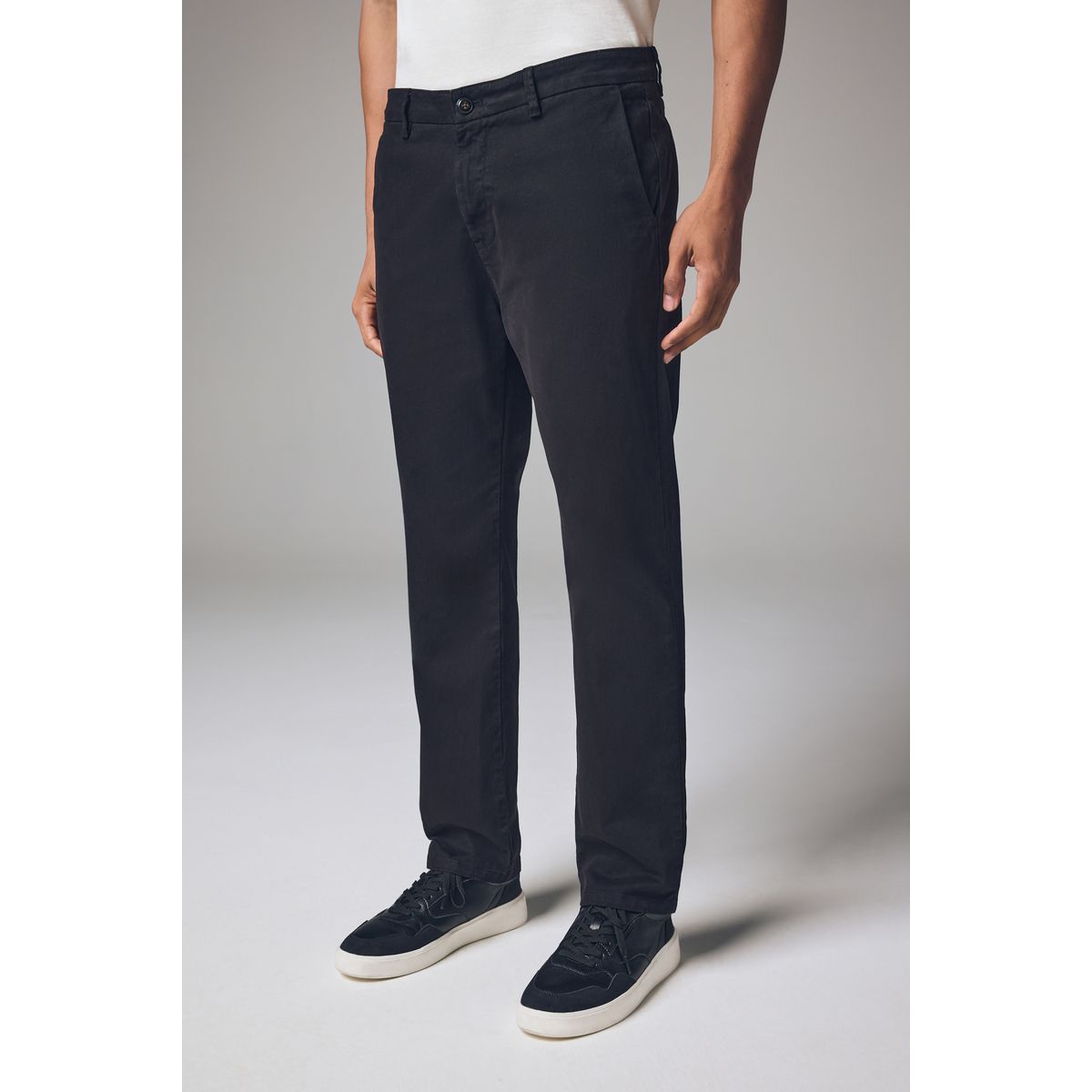 Pantalon chino slim doux haut de gamme noir, NEXT