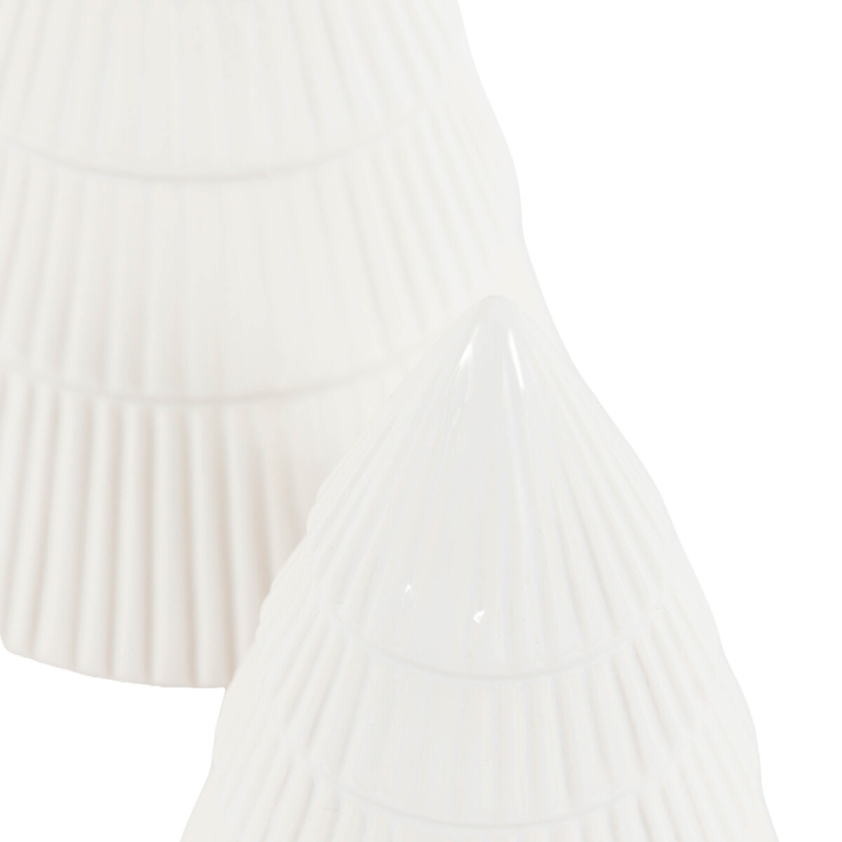 Set of 2 Woodland Ceramic Tree Ornaments in White white, ÉDITÉ