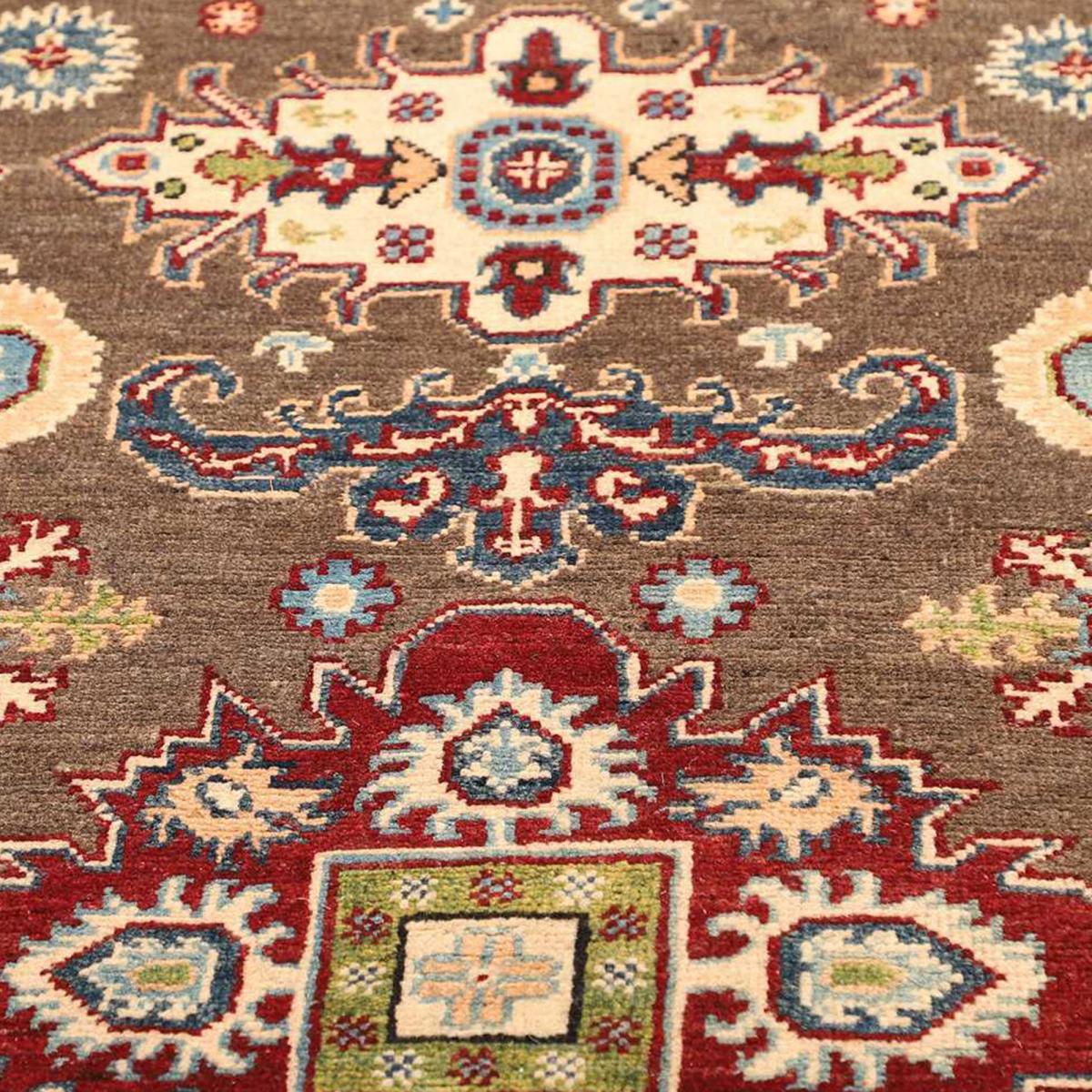 Tapis salon géométrique, noué main en laine, KAZAK CO 61 marron, beige, rouge, UN AMOUR DE TAPIS