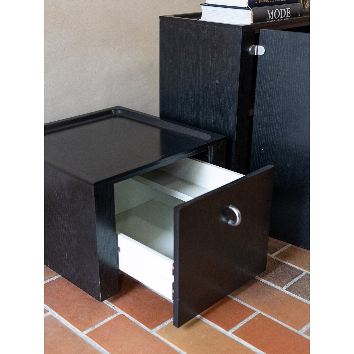 Meubles de rangement style contemporain Gustave N°1621 - Bon état noir, DEBONGOUT