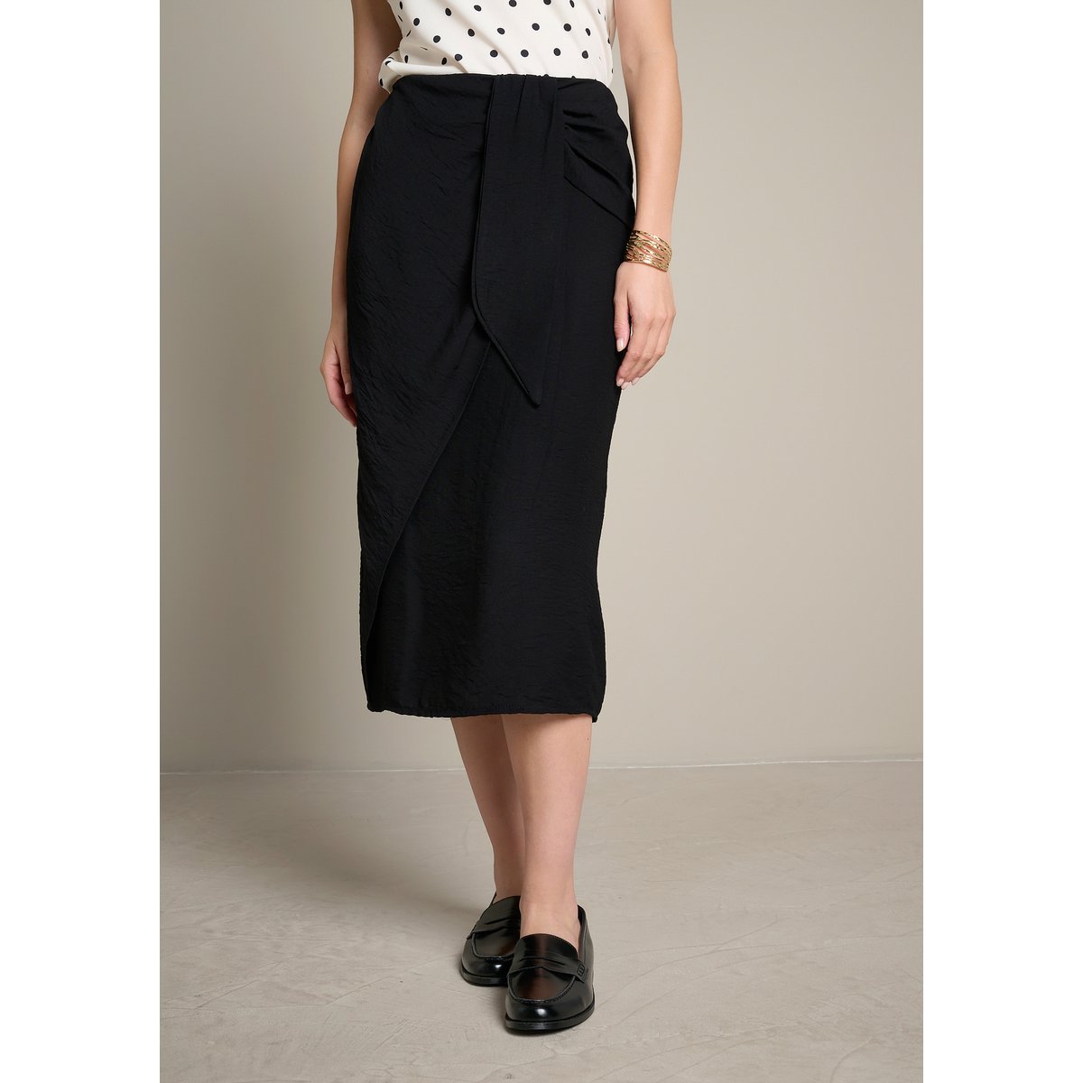 Jupe midi drapée à la taille noir, LOLALIZA