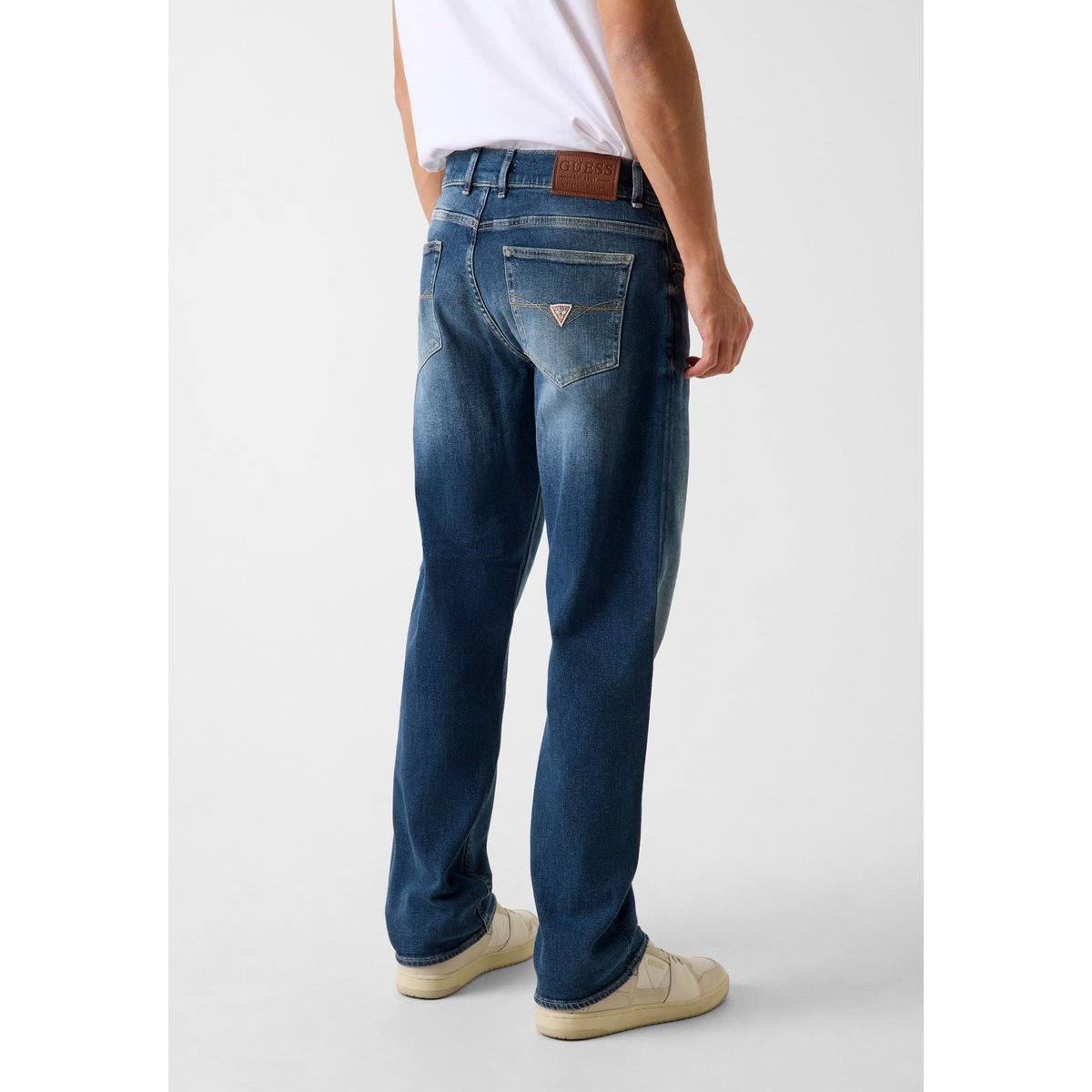 Jean Droit Damon bleu, GUESS