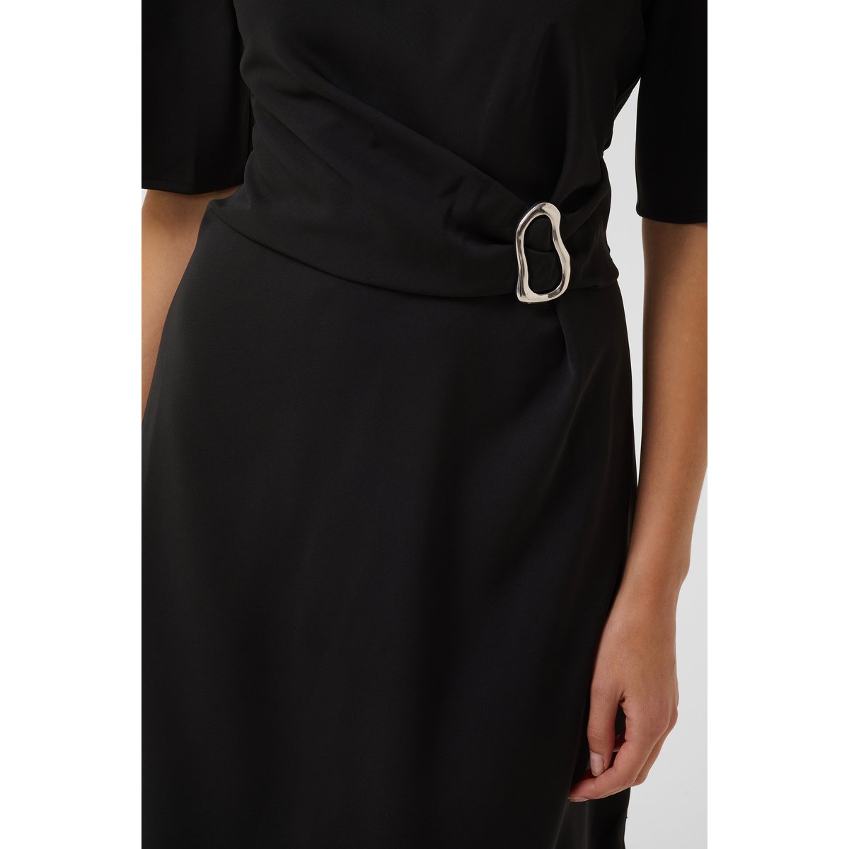 Robe noir meteorite, CULTURE