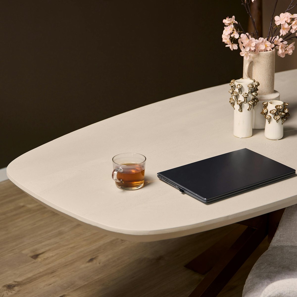 Table de repas 240 cm bords arrondis CORTINA beige / bronze, PIER IMPORT