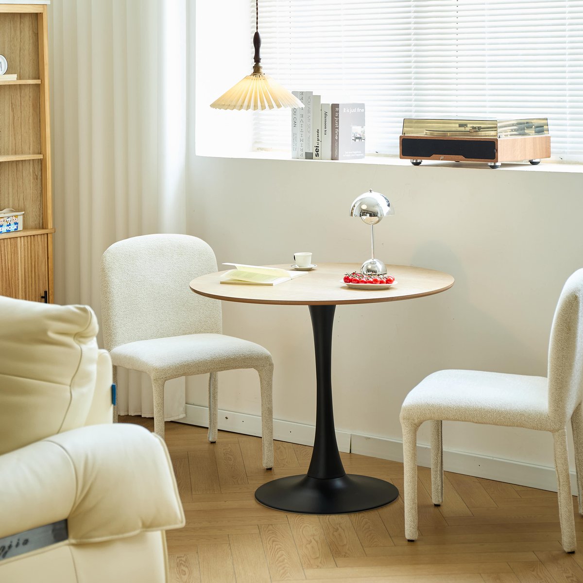 Table à manger ronde pour 4 personnes, bois et métal, SALLA bois naturel, NORDLYS