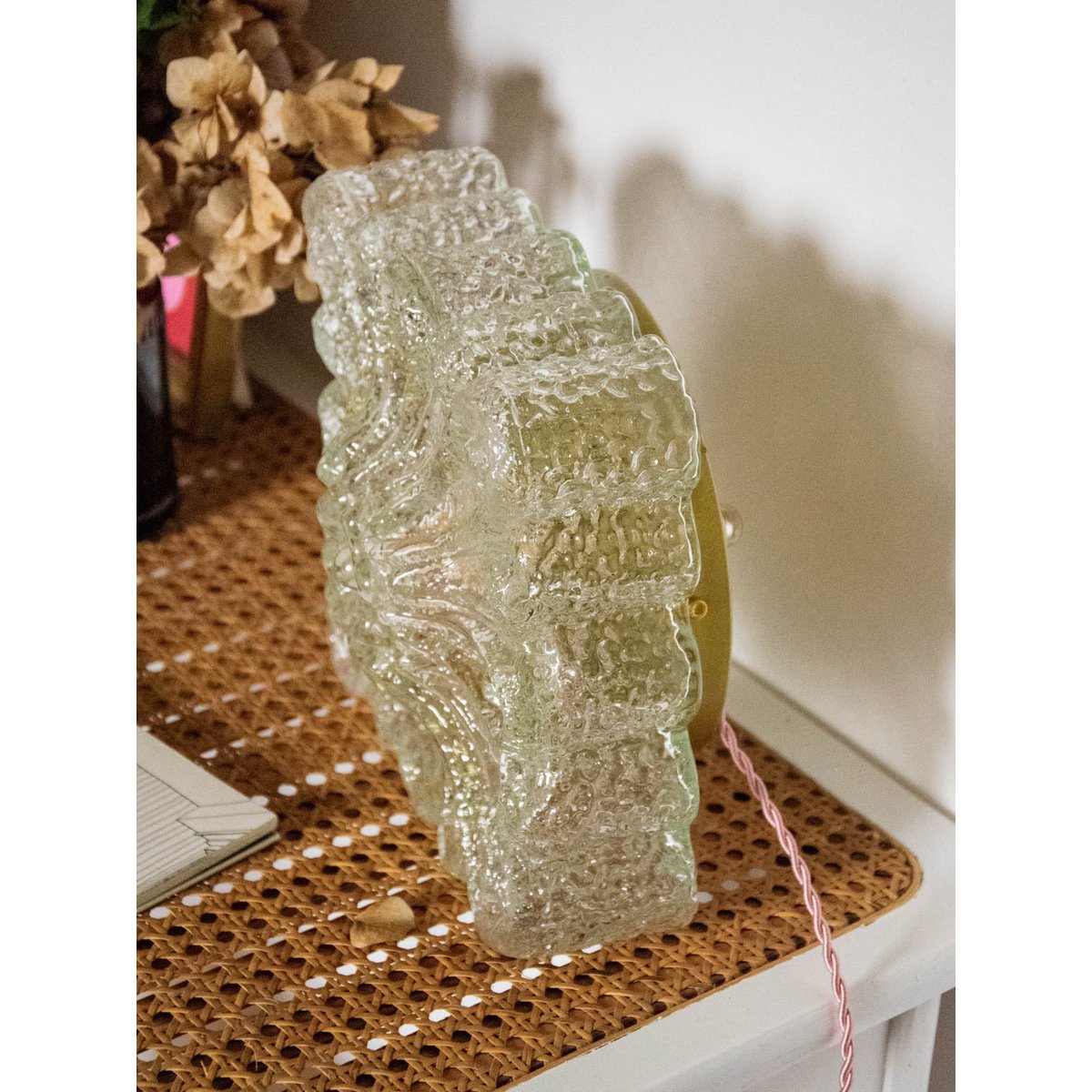 Applique carrée dorée en verre Suzette N°180 - Bon état doré, DEBONGOUT