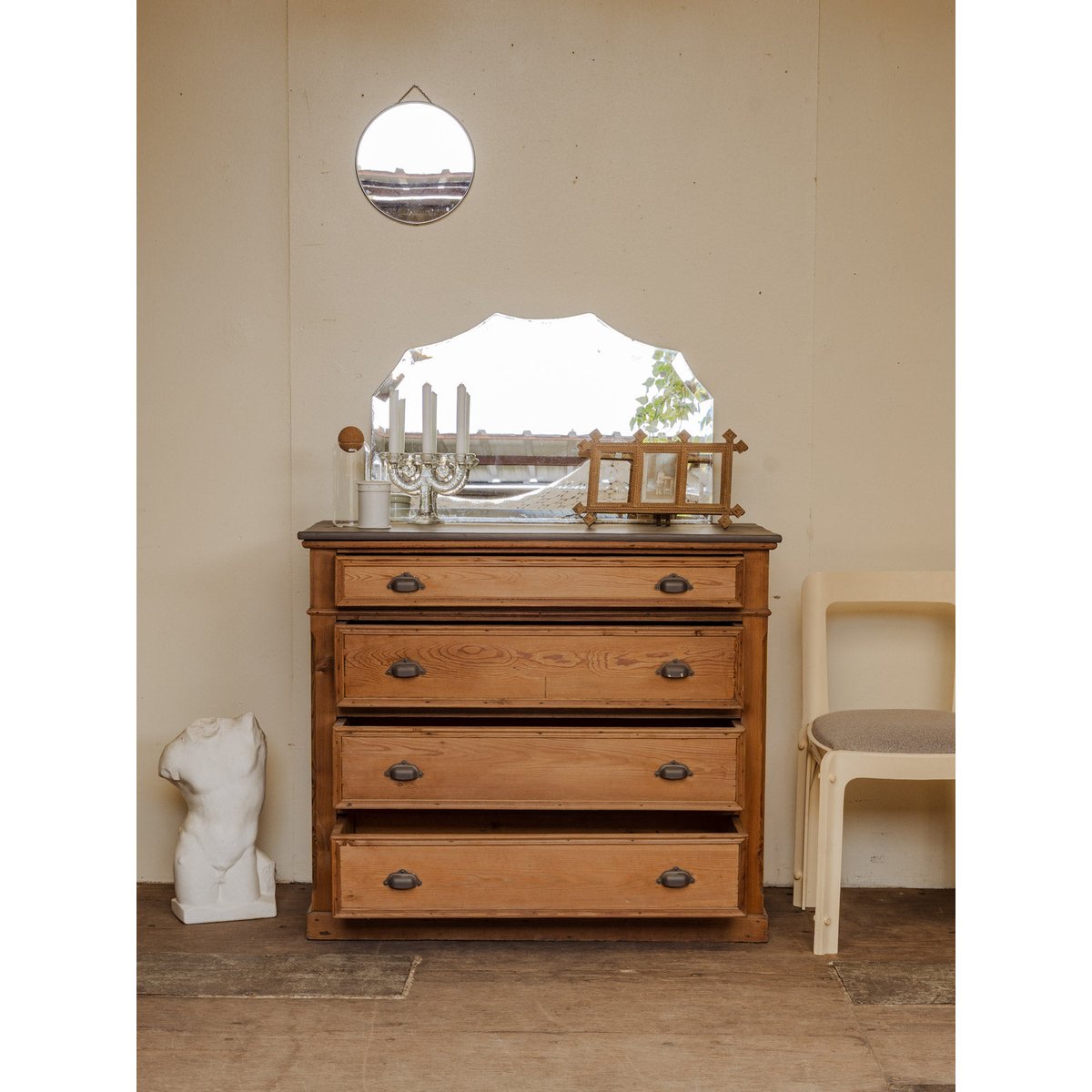 Commode en bois Garance N°641 - Bon état bois foncé, DEBONGOUT
