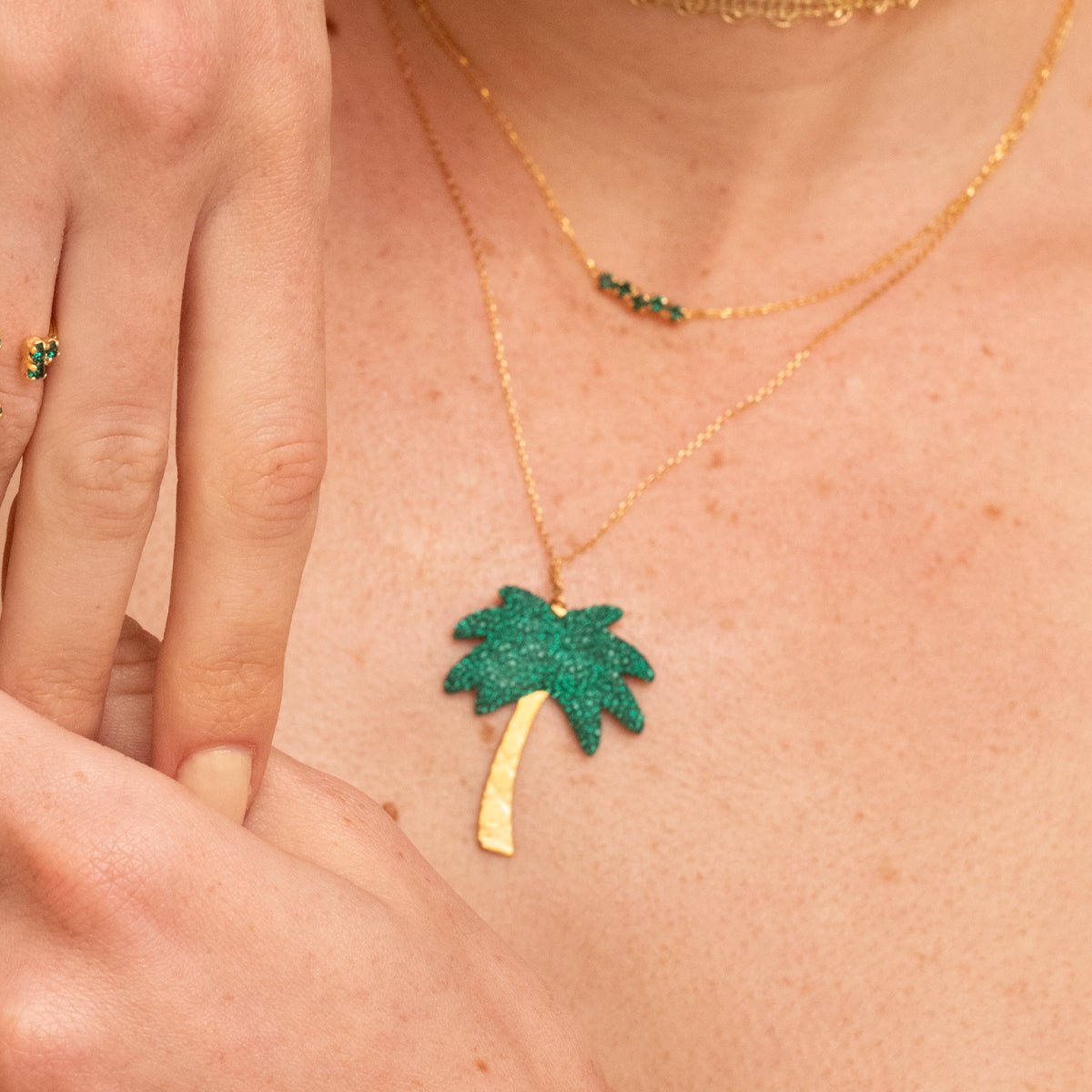 Collier doré émeraude palmtree xl - kuchi vert, CAROLINE NAJMAN
