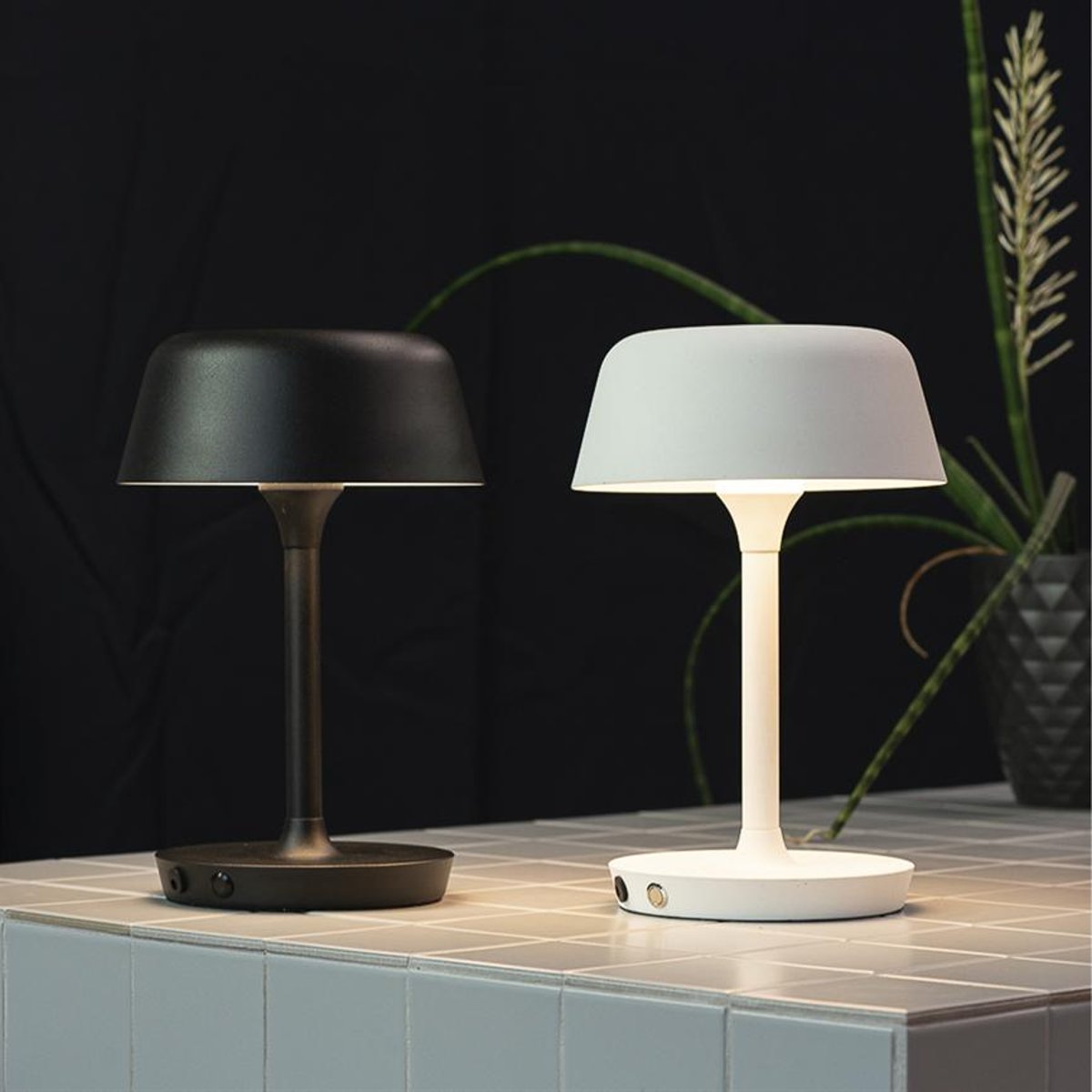 Lampe à poser en Métal VALENCIA blanc, DYBERG LARSEN