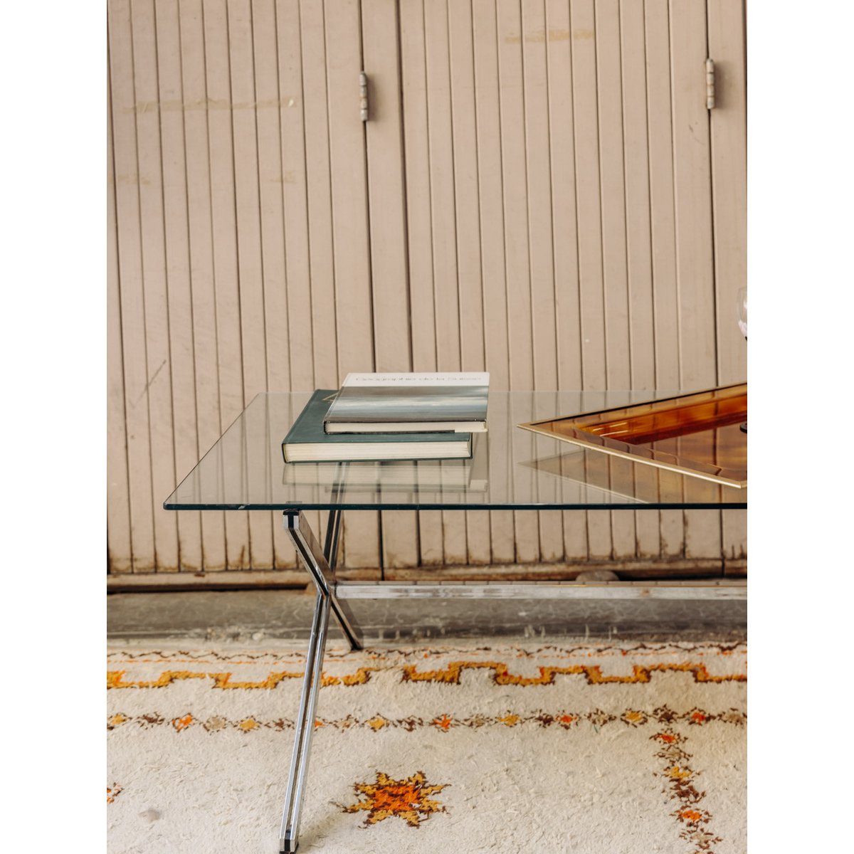 Table basse au plateau en verre Donna N°1559 - Bon état transparent, DEBONGOUT