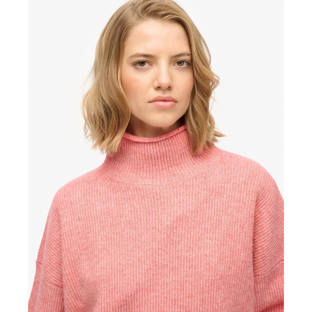 Pull col rond en grosse maille rouge brut twist, SUPERDRY