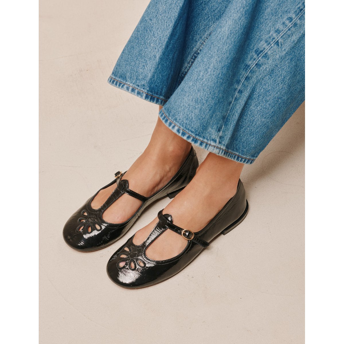 Ballerines NOLA cuir plissé verni noir, ODAJE