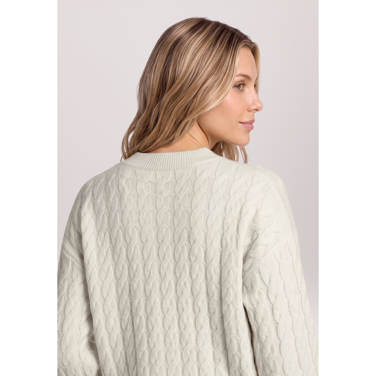 Pull-over en maille à teneur en fil fantaisie white sand, BETTY & CO