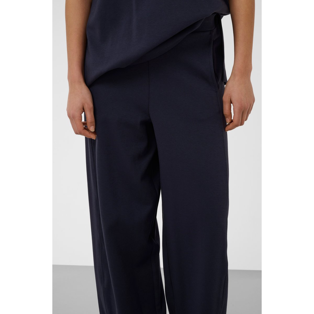 Pantalon Tricoté bleu night sky, SOAKED IN LUXURY