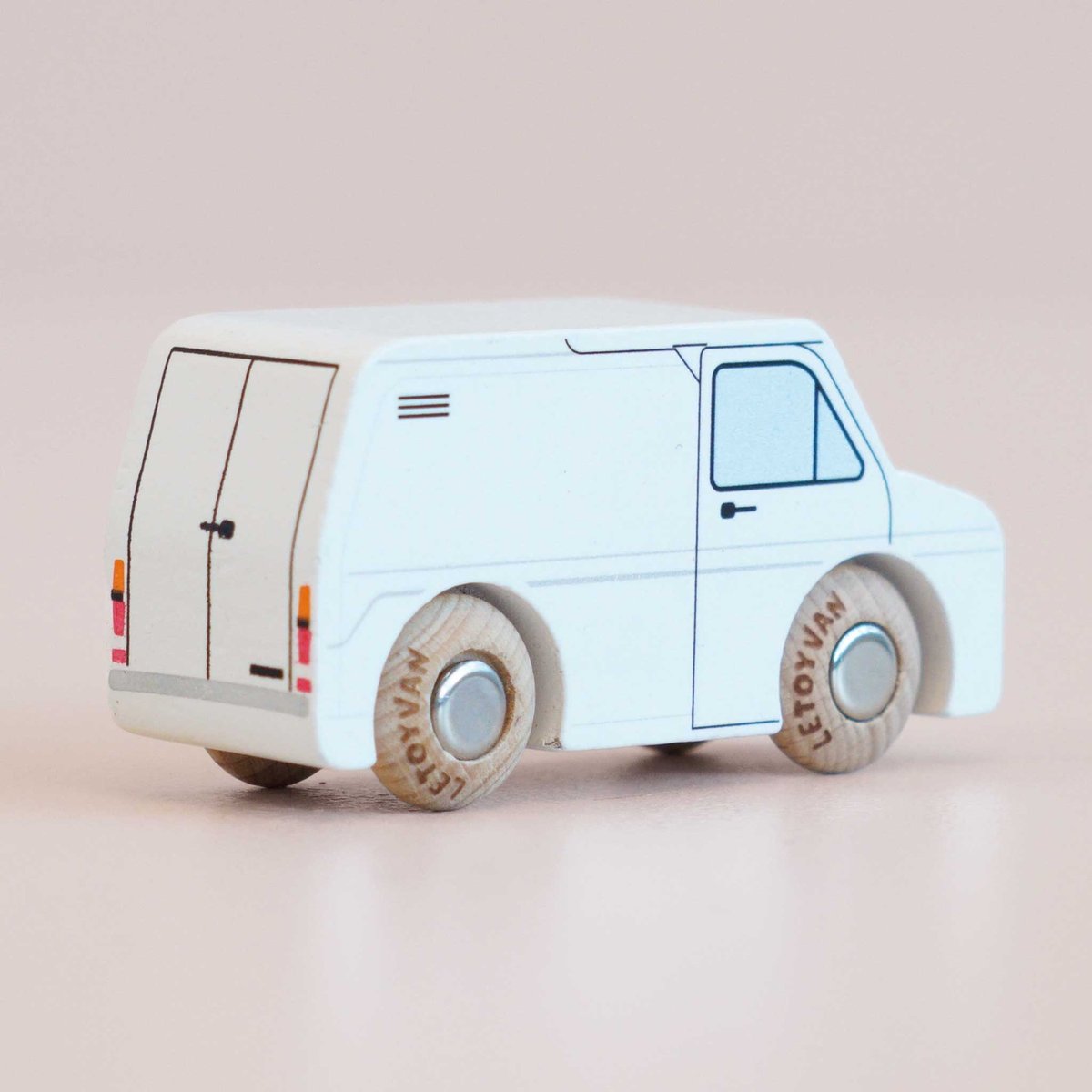 Camionnette Frank No 32 blanc, LE TOY VAN