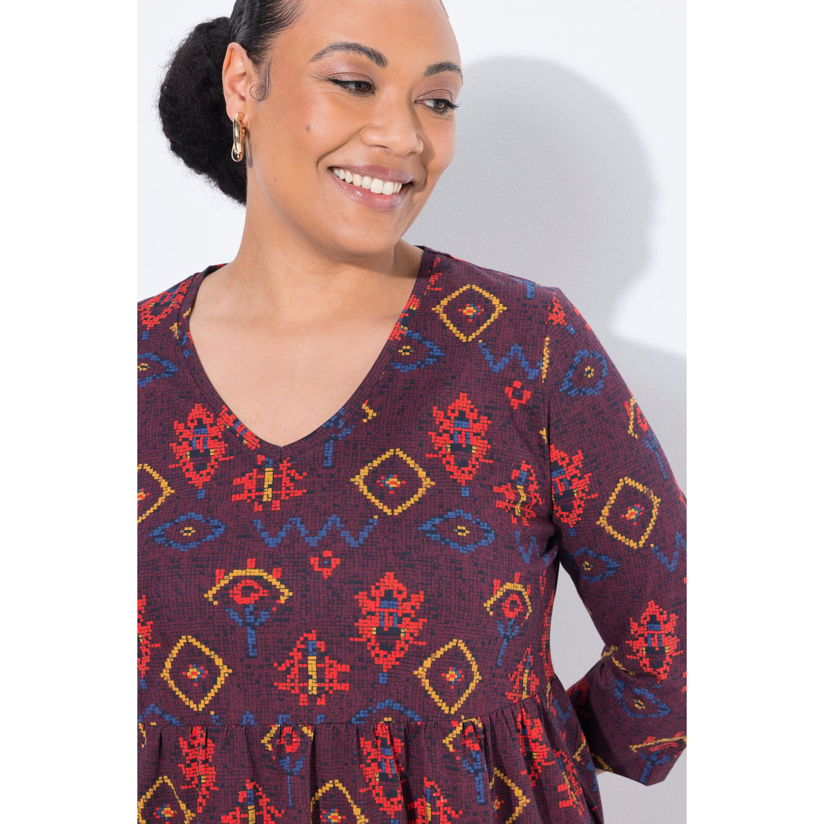 T-shirt long, décolleté en V et manches 3/4 rouge vin foncé, ULLA POPKEN