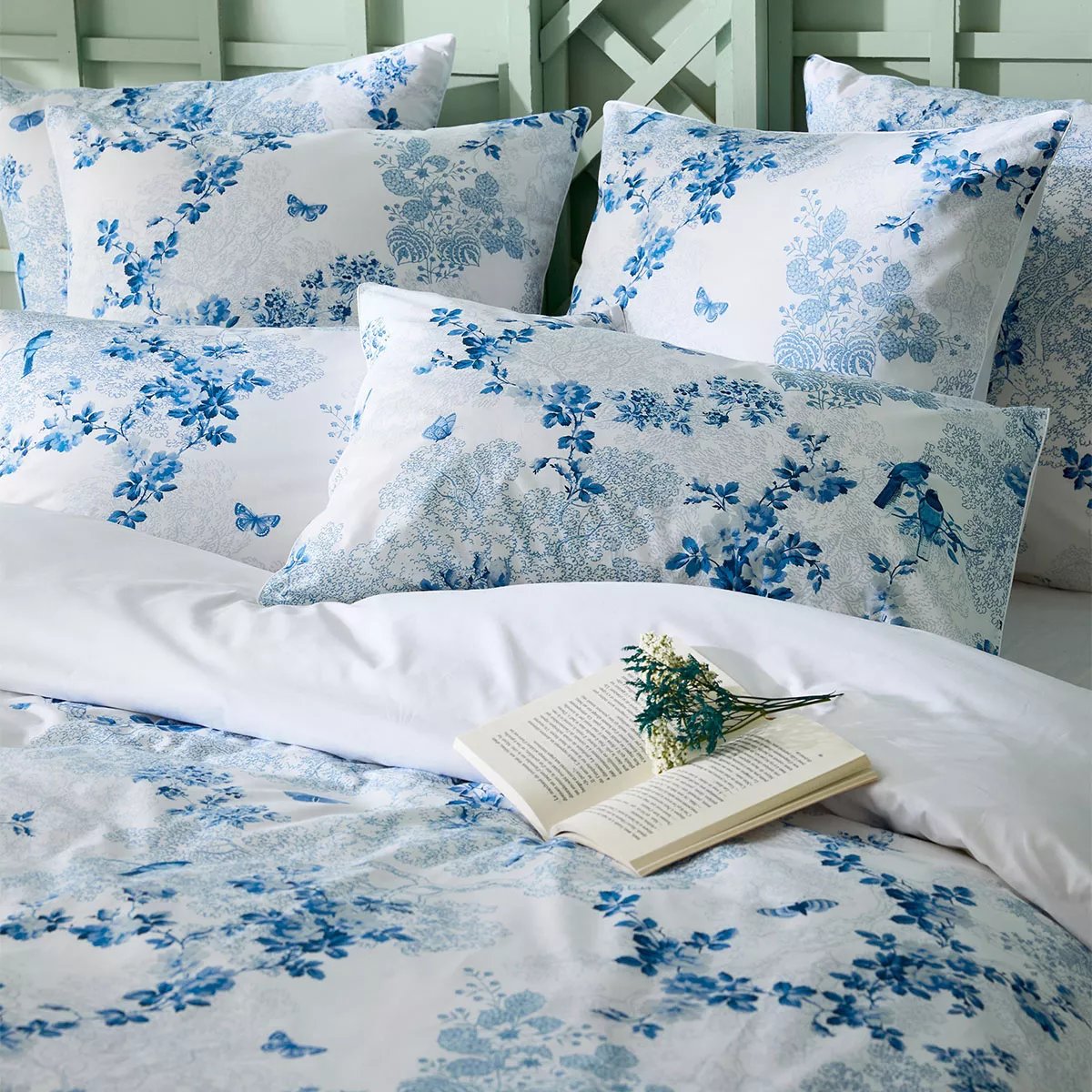 Taie d'oreiller percale de coton VOLIERE bleu, GARNIER THIEBAUT