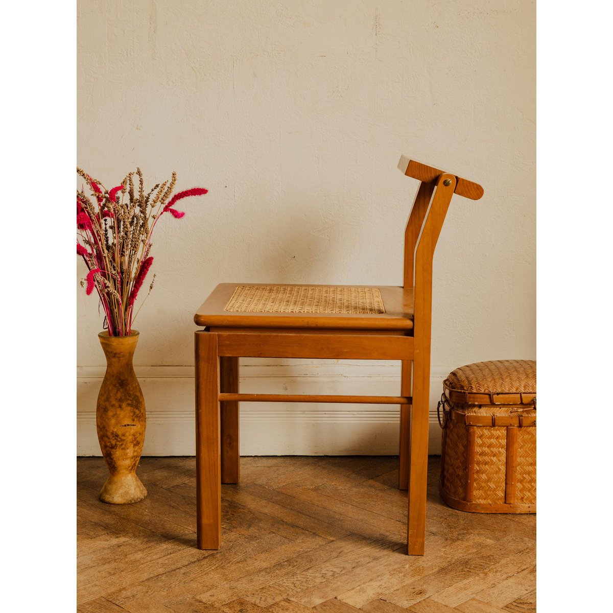 Chaise en bois et cannage Alma N°2086 - Bon état bois foncé, DEBONGOUT
