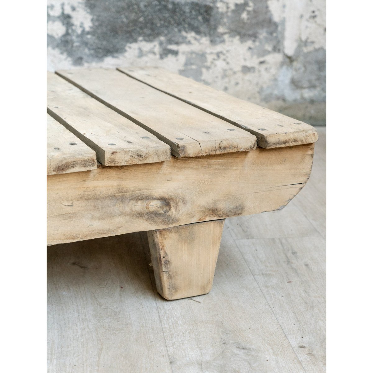 Table basse esprit palette en bois Léonie N°1588 - Bon état bois clair, DEBONGOUT