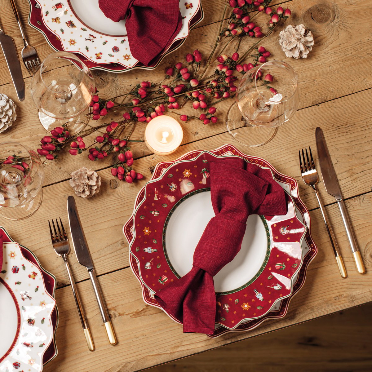 Assiette Plate Rouge TOY'S DELIGHT rouge, VILLEROY & BOCH