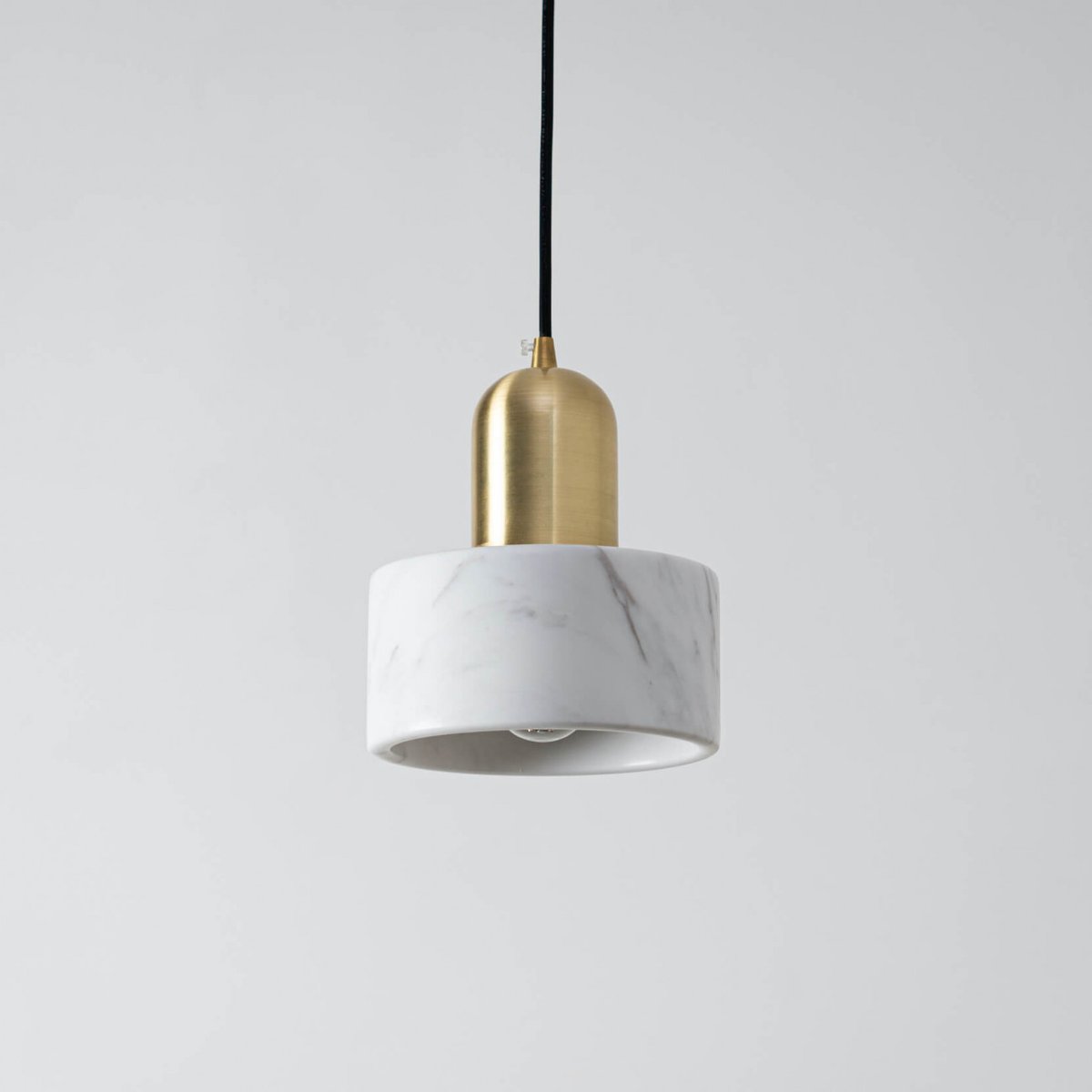 Suspension en marbre et métal - MERYL laiton et blanc, KOSILUM
