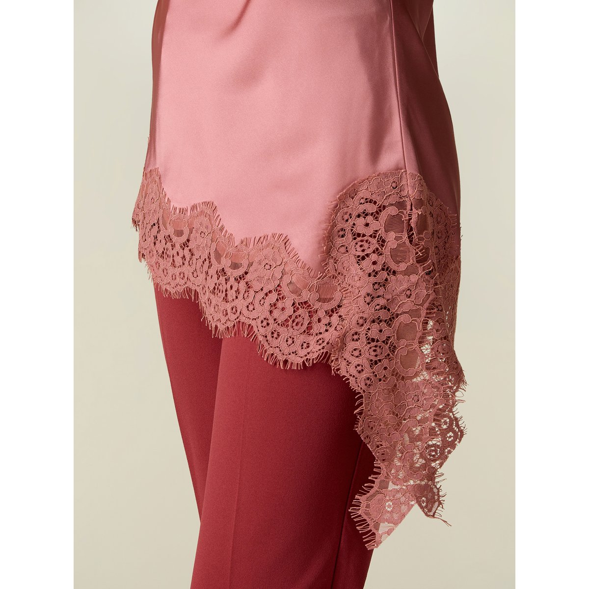 Haut de lingerie asymétrique rose, OLTRE