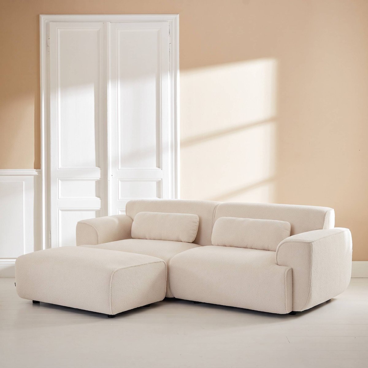 Pouf, repose-pieds pour canapé 3 places Wallas bouclette WALLAS crème, SWEEEK