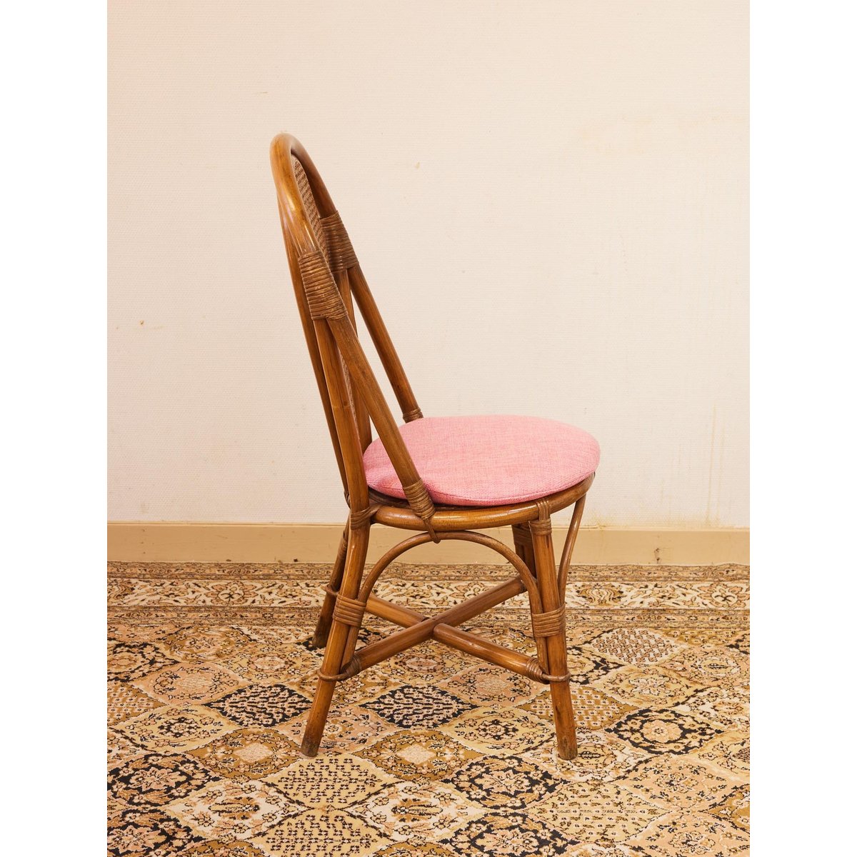 Lot de 3 chaises et 1 fauteuil en rotin Claude N°1584 - Bon état bois foncé, DEBONGOUT