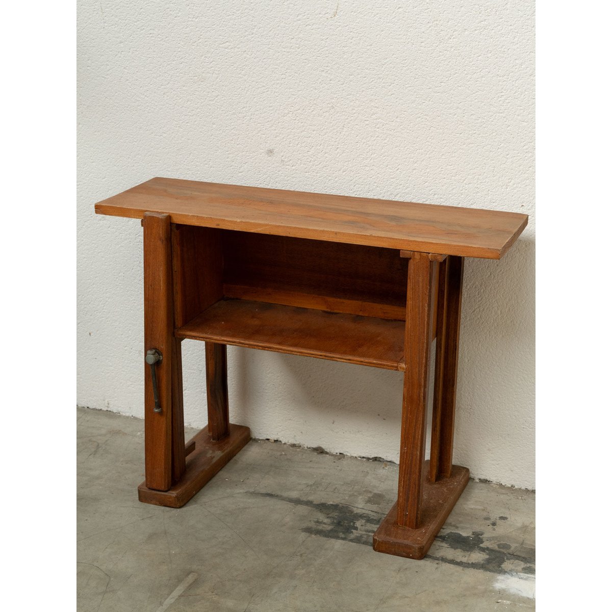 Petit établi en bois Fernand N°477 - Bon état bois foncé, DEBONGOUT