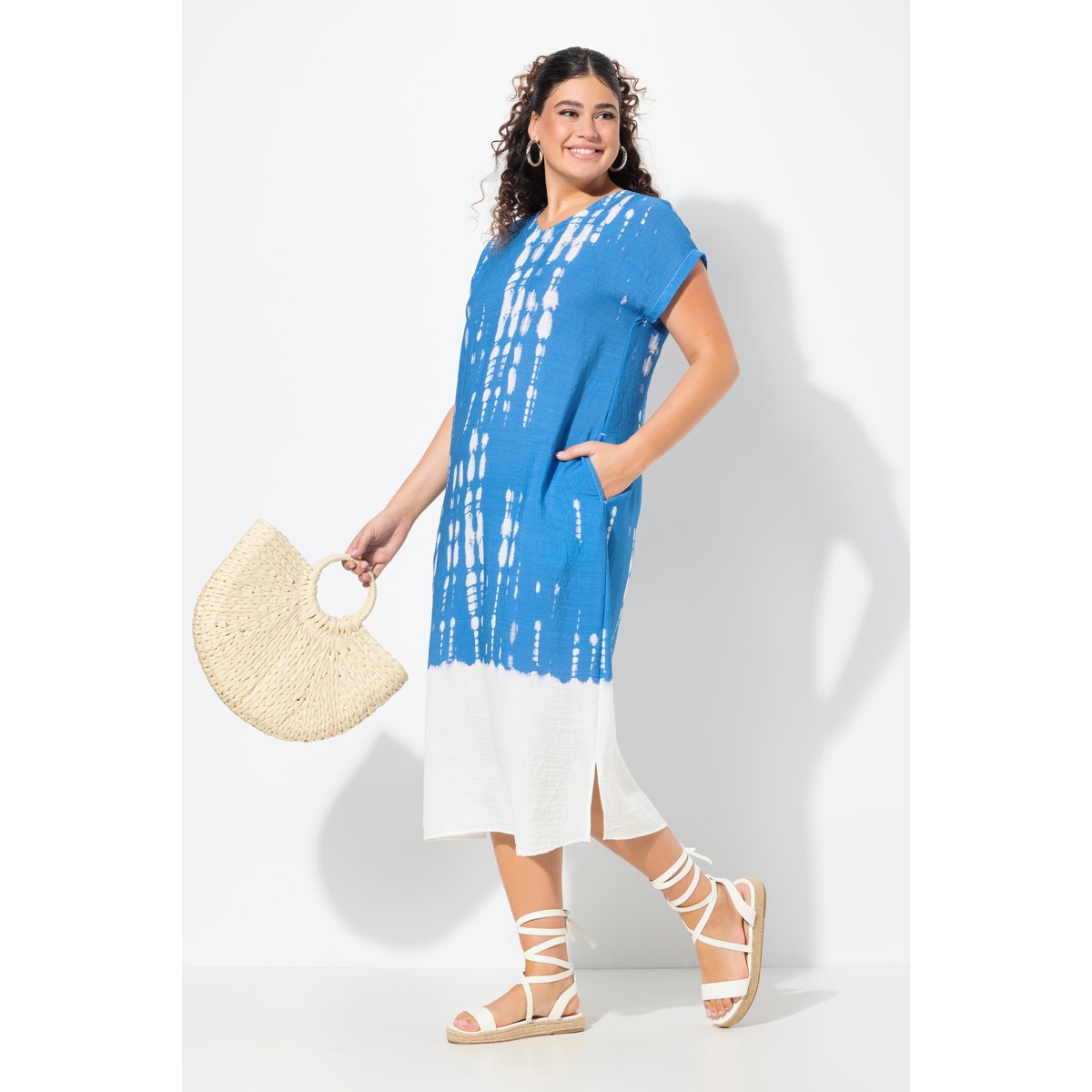 Caftan en lin mélangé. Motif batik. Col V bleu pétrole, ULLA POPKEN