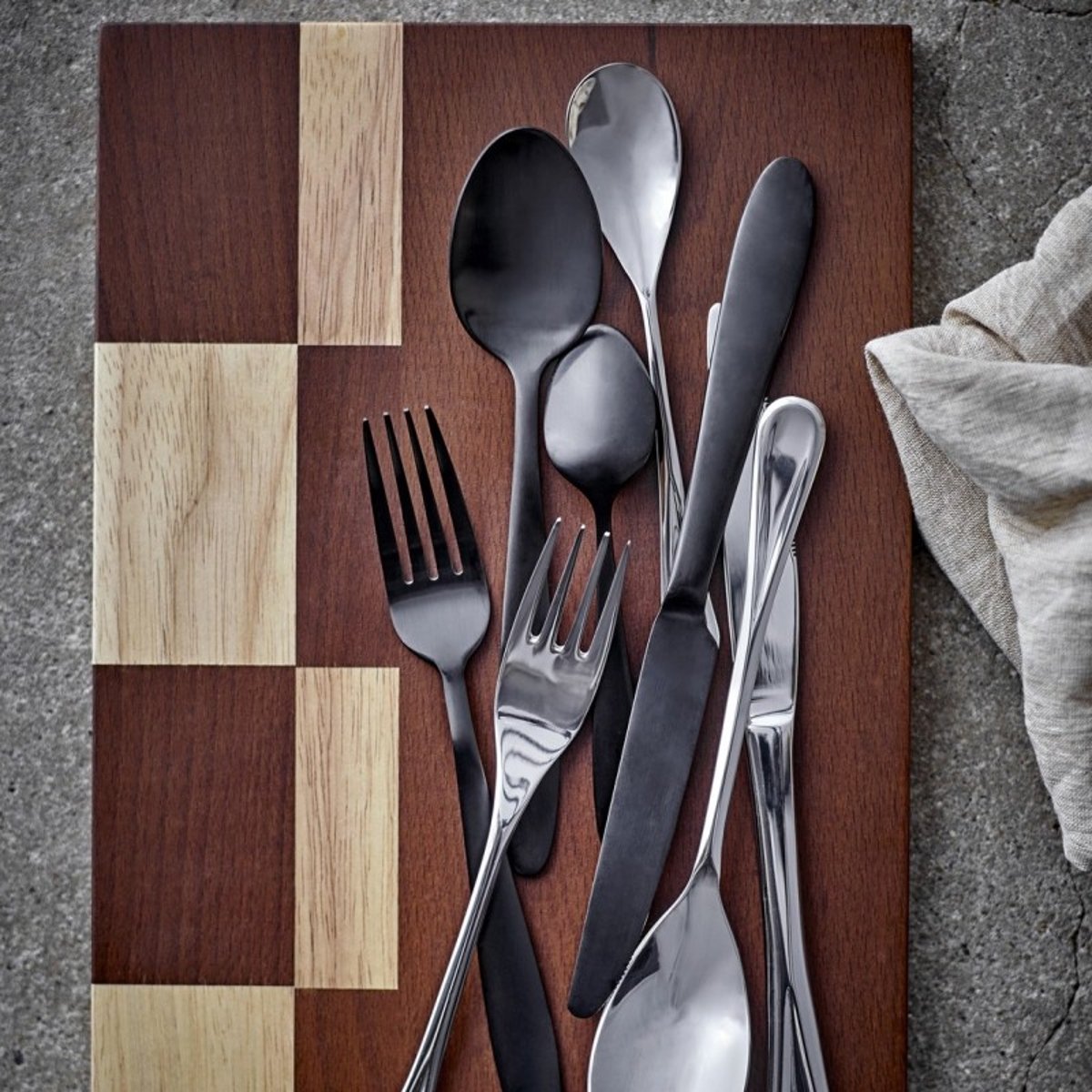 Planche à découper design hévéa  SELDON bois foncé, BLOOMINGVILLE