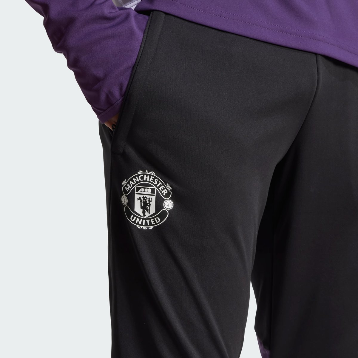 Pantalon D'entraînement Manchester United Tiro 25 Competition Pantalon D'entraînement Manchester United Tiro 25 Competition black / aurora plum / black, adidas Performance