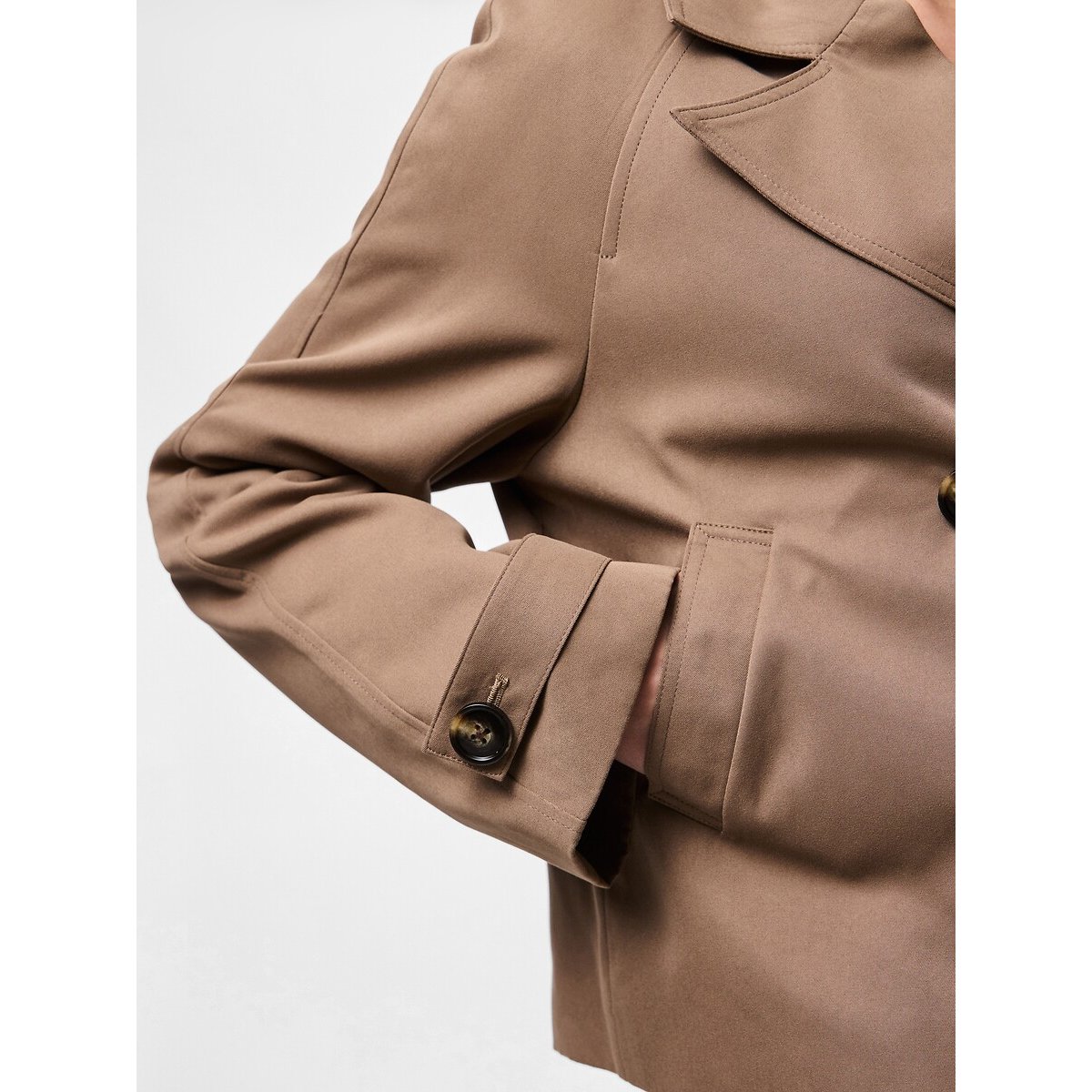 Trench court marron, PIECES